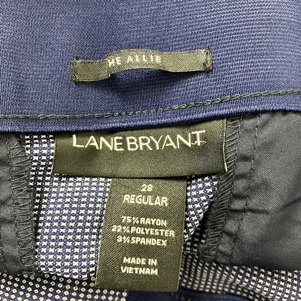 Lane Bryant Sexy Stretch Boot leg pants - Picture 6 of 9